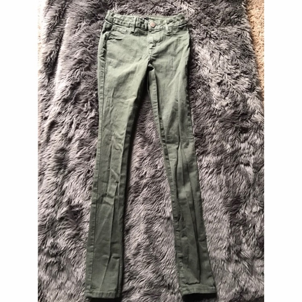 Charlotte Russe Refugee green jeans